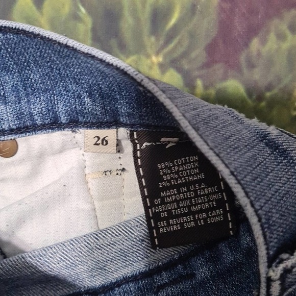 7 For all Mankind Distressed Shorts Size 26 - Picture 4 of 7